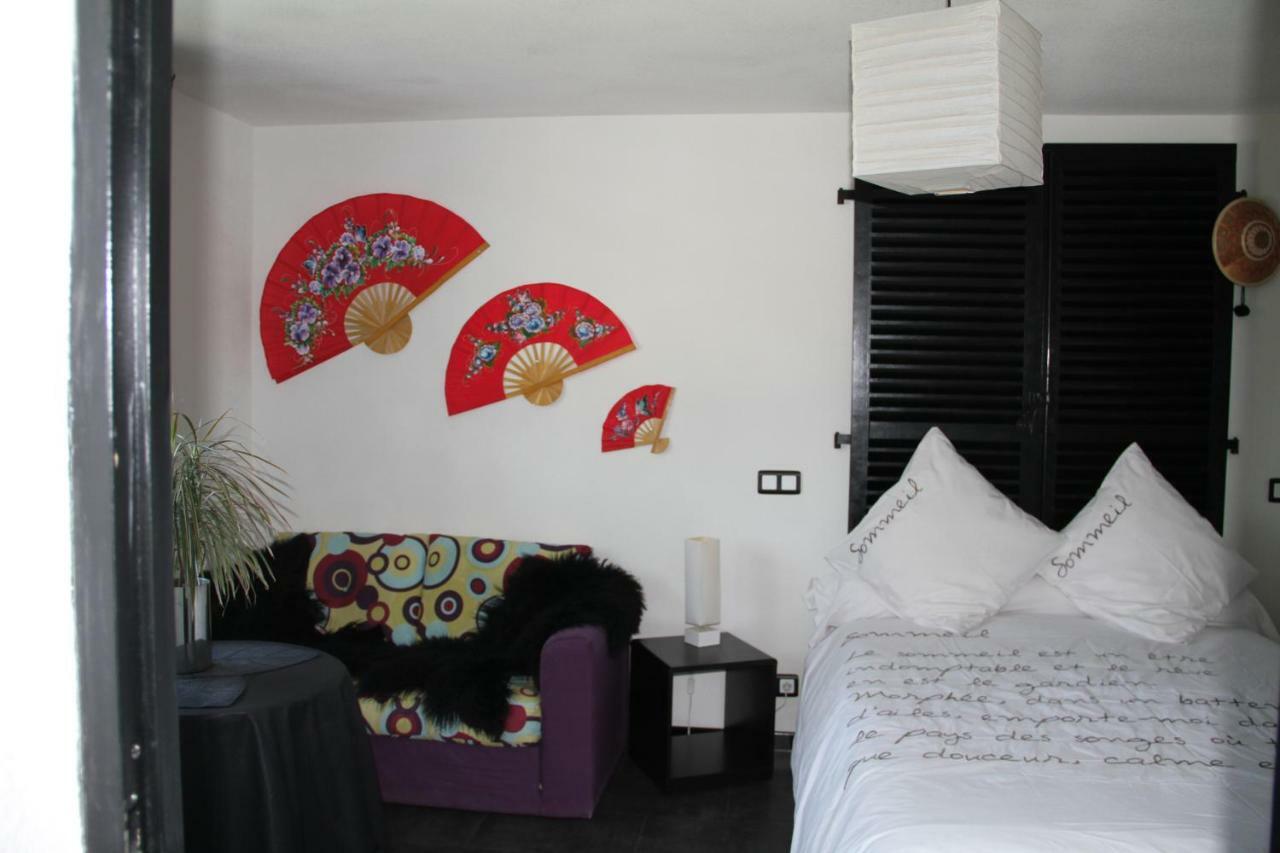 Aux Neuf Saules Hotel Mortzwiller Buitenkant foto